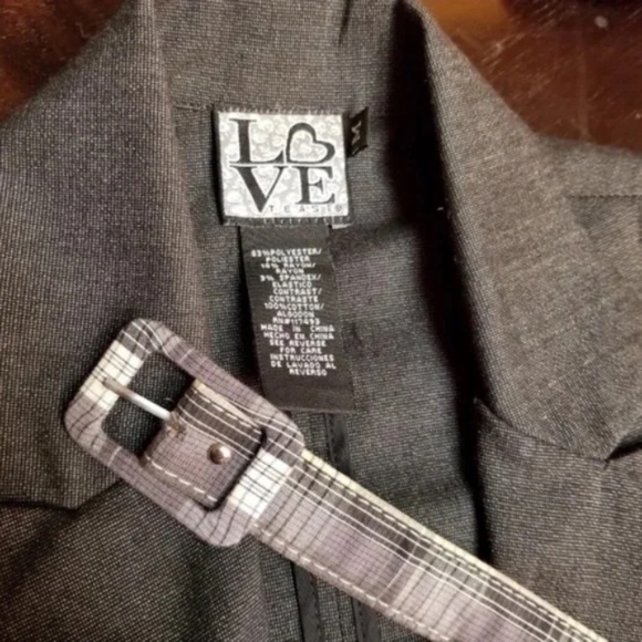 3/$25 Love Tease Belted Sleeveless Layered Top - Picture 4 of 7